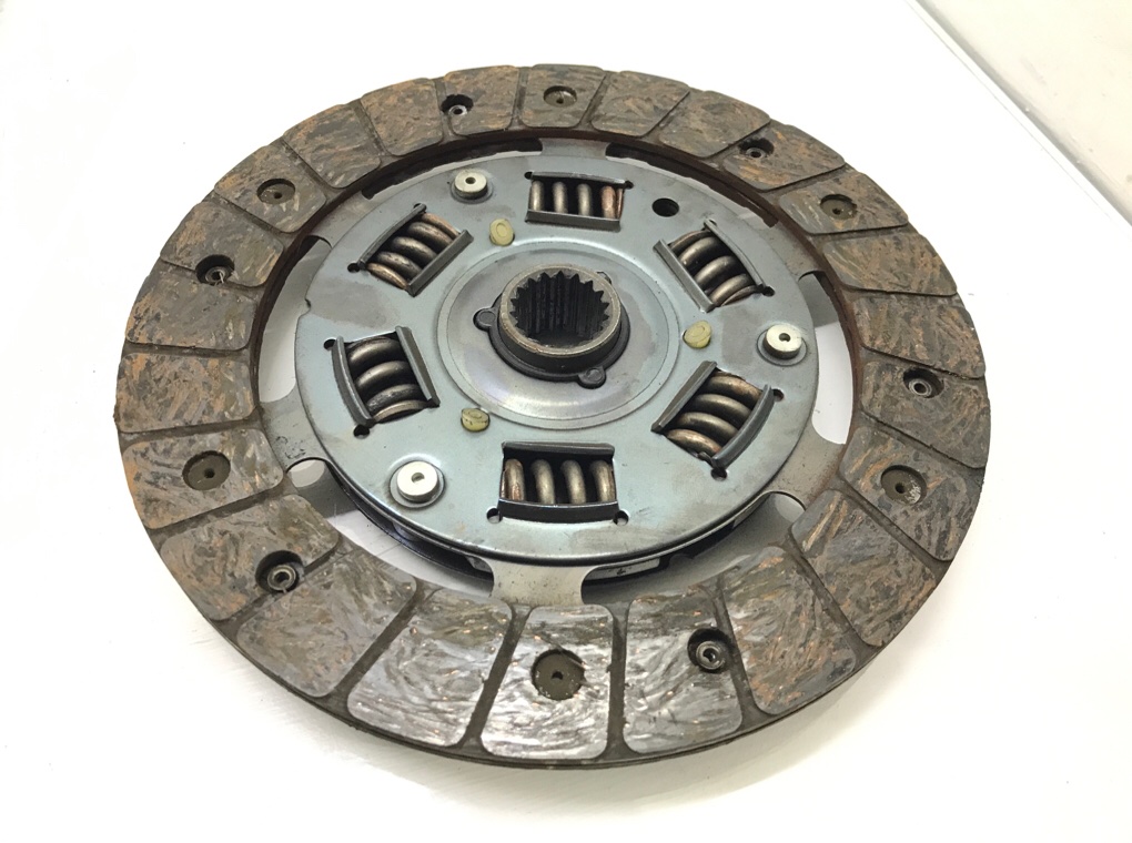 Комплект сцепления бу для Citroen C3 1 1.4 i, 2002 г. Комплект сцепления бу для Citroen C3 1.4 i, 2002 г.