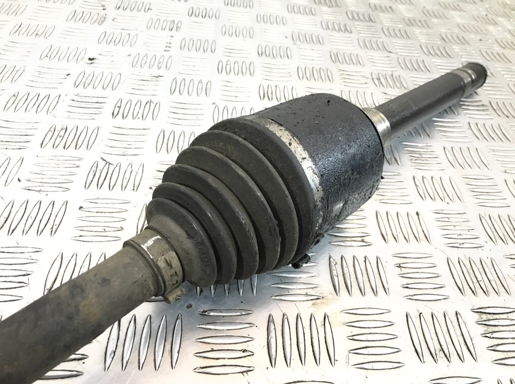 Полуось передняя правая (приводной вал, ШРУС) бу для Mercedes ML W164 3.0 CDi,  2005 г.