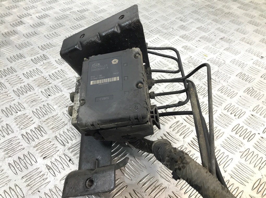 Блок ABS бу для Chrysler Grand Voyager 2.8 CRD, 2007 г. Блок ABS бу для Chrysler Grand Voyager 2.8 CRD, 2007 г.