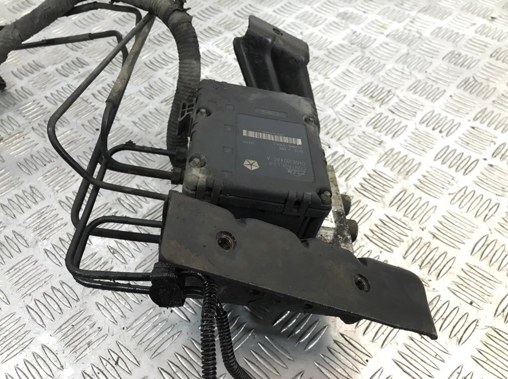 Блок ABS бу для Chrysler Grand Voyager 2.8 CRD, 2007 г. Блок ABS бу для Chrysler Grand Voyager 2.8 CRD, 2007 г.