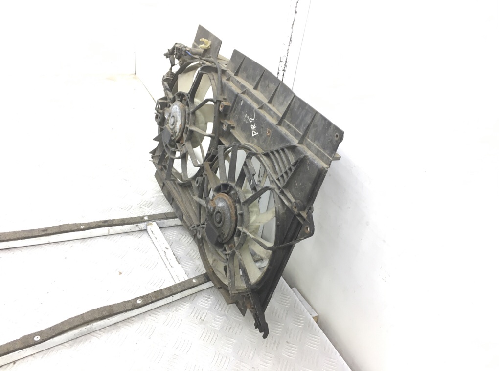 Вентилятор радиатора бу для Toyota Verso 1.6 TD, 2014 г. Вентилятор радиатора бу для Toyota Verso 1.6 TD, 2014 г.