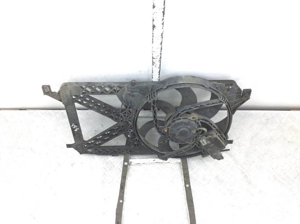 Вентилятор радиатора бу для Ford Transit  2.2 TDCi,  2010 г.