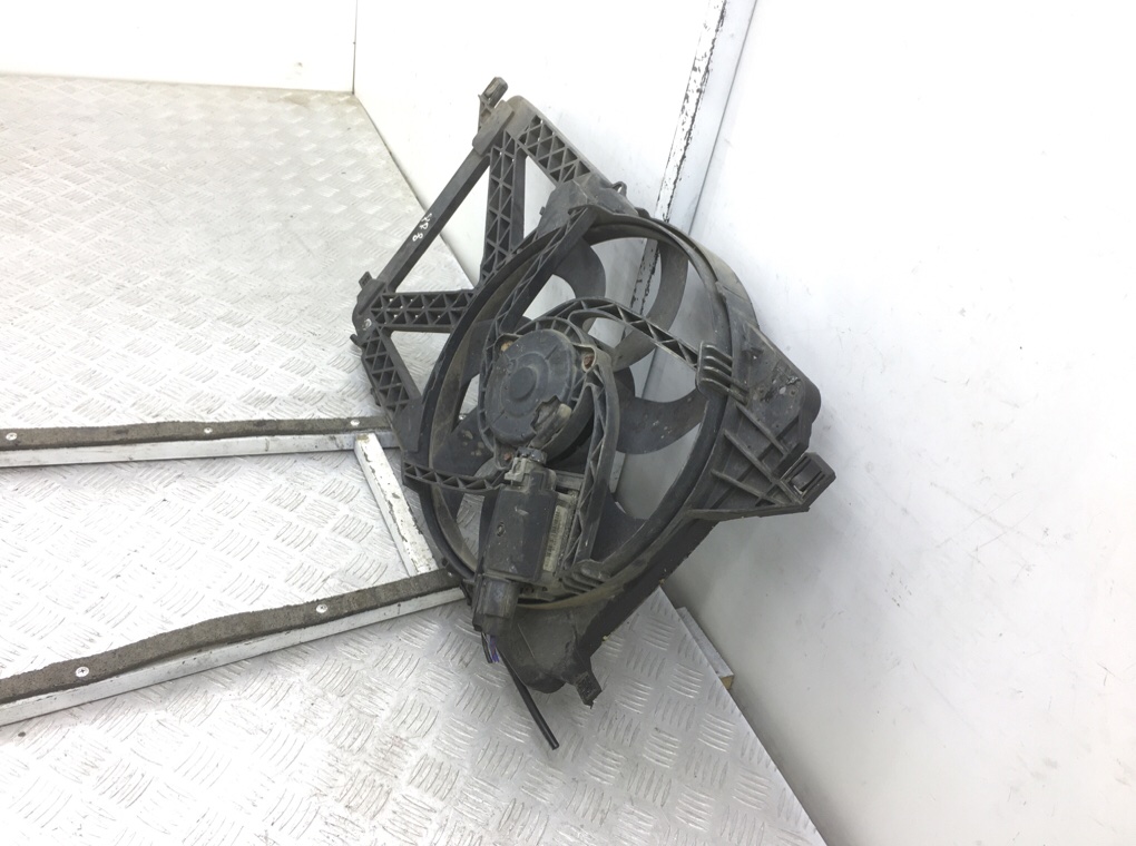 Вентилятор радиатора бу для Ford Transit  2.2 TDCi,  2010 г.