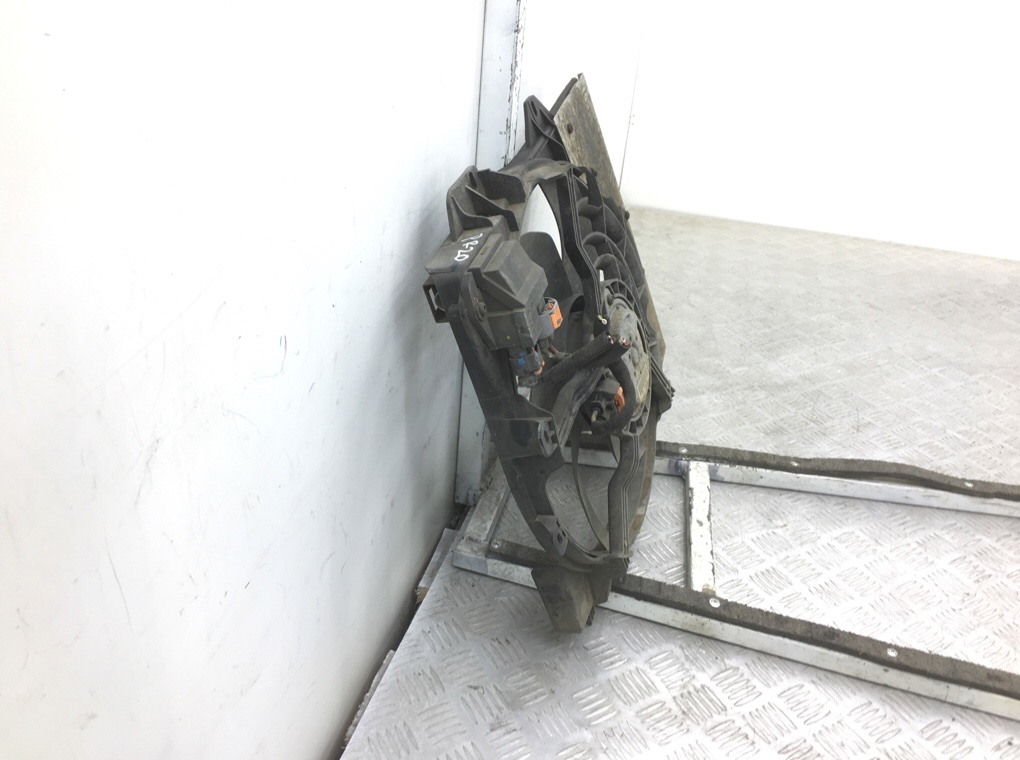 Вентилятор радиатора бу для Citroen C3 Picasso 1.6 HDi, 2012 г. Вентилятор радиатора бу для Citroen C3 Picasso 1.6 HDi, 2012 г.