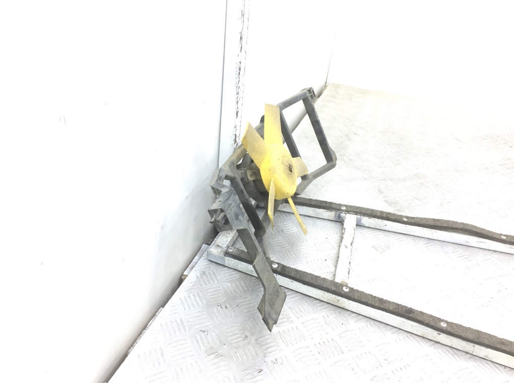 Вентилятор радиатора бу для Ford Fiesta 5 1.3 i,  2005 г.