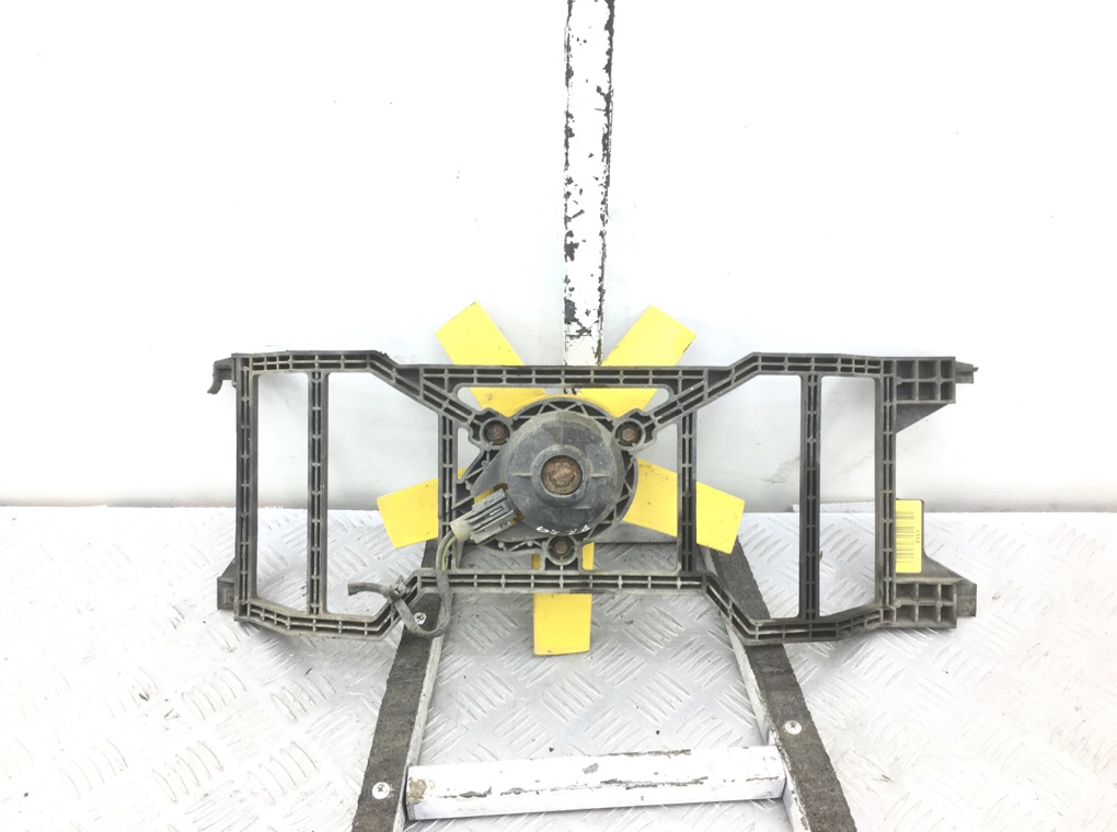 Вентилятор радиатора бу для Ford Fiesta 5 1.3 i,  2005 г.