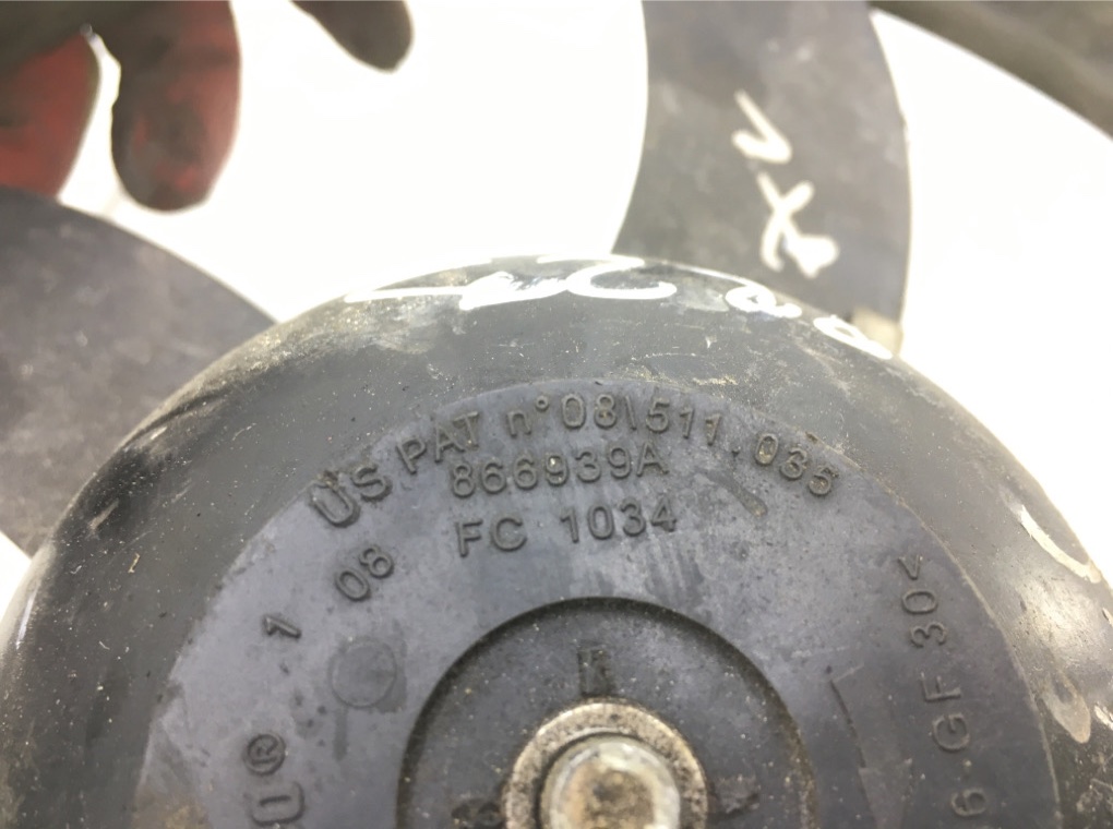 Вентилятор радиатора бу для Volkswagen Polo 4 1.2 i, 2006 г. Вентилятор радиатора бу для Volkswagen Polo 4 1.2 i, 2006 г.