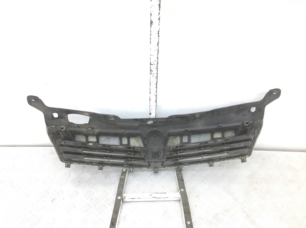 Решетка радиатора бу для Opel Astra H 1.4 i,  2009 г.