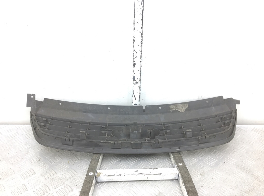 Решетка радиатора бу для Ford C-Max 1 1.6 i,  2007 г.