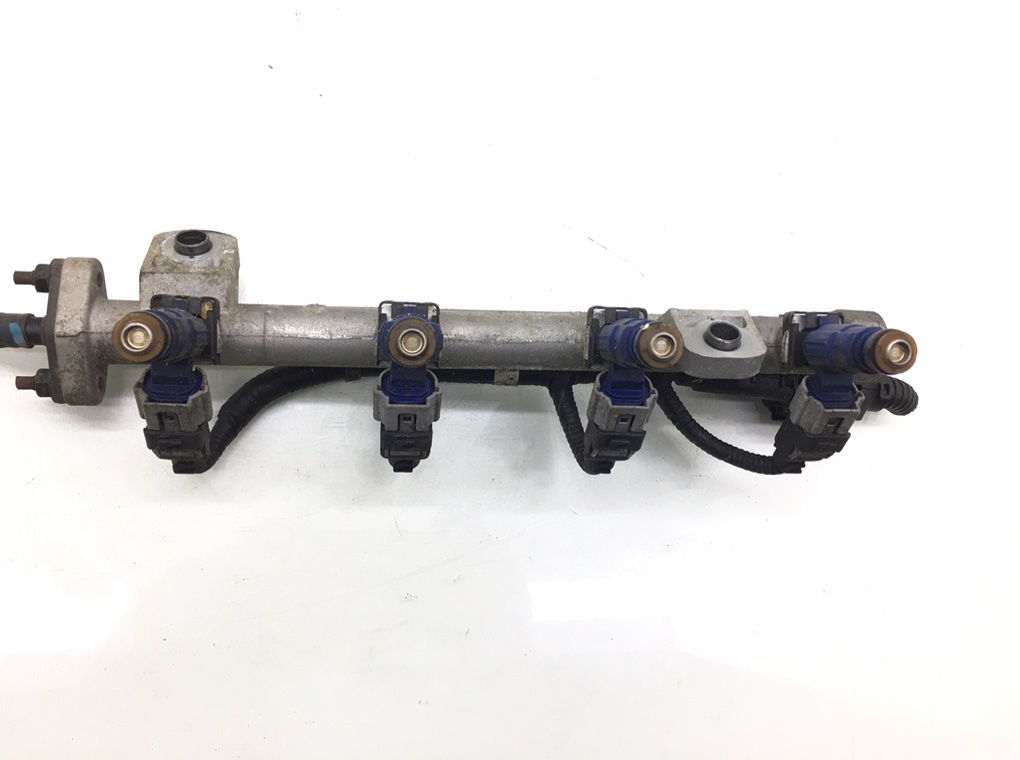 Топливная рампа бу для Kia Picanto 1.1 i, 2006 г. Топливная рампа бу для Kia Picanto 1.1 i, 2006 г.