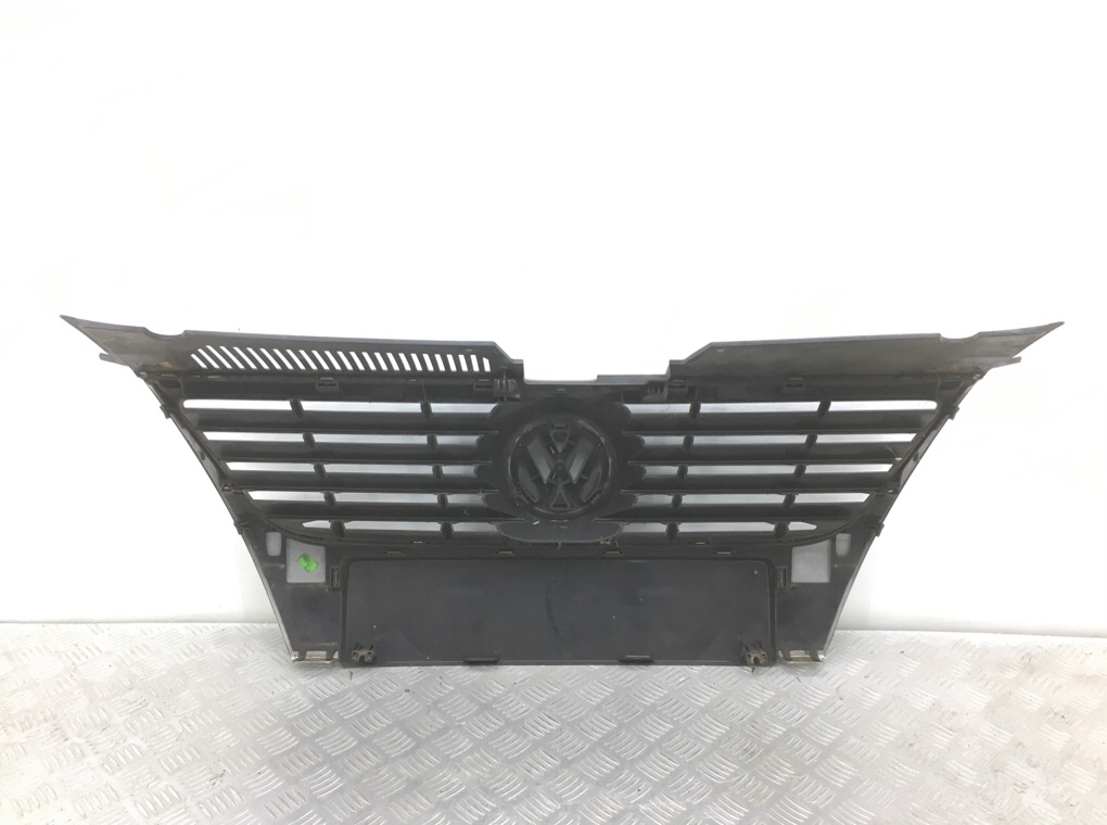 Решетка радиатора бу для Volkswagen Passat B6 2.0 TDi,  2007 г.