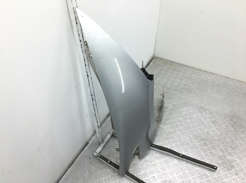 Крыло переднее правое бу для Honda Civic 8 1.8 i,  2007 г.