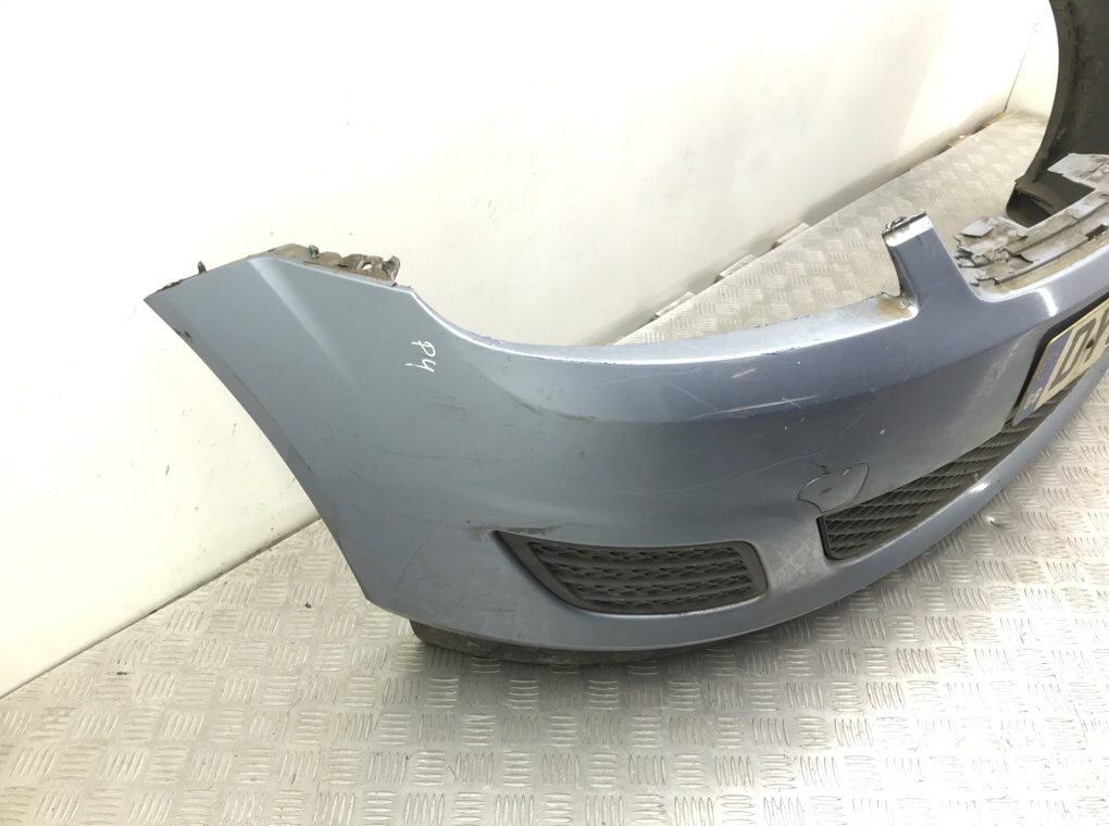 Бампер передний бу для Ford Fiesta 5 1.3 i,  2006 г.