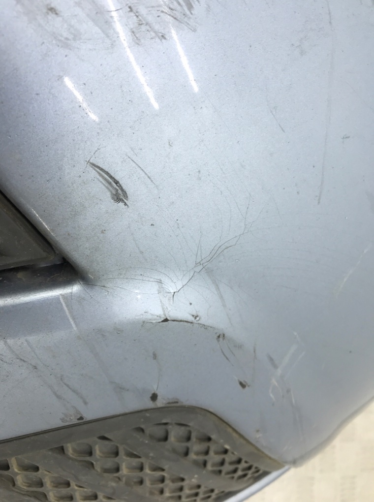 Бампер передний бу для Ford Fiesta 5 1.3 i,  2006 г.