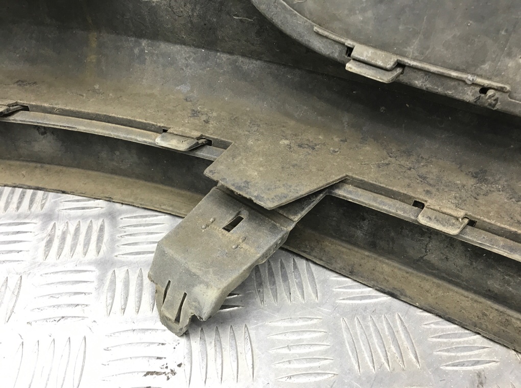 Бампер передний бу для Ford Fiesta 5 1.3 i,  2006 г.