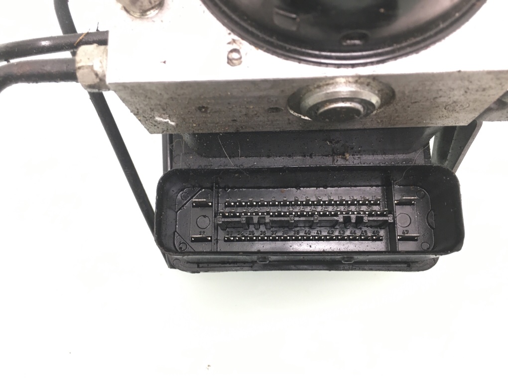 Блок ABS бу для BMW 3 E90/E91/E92/E93 2.0 i,  2007 г.