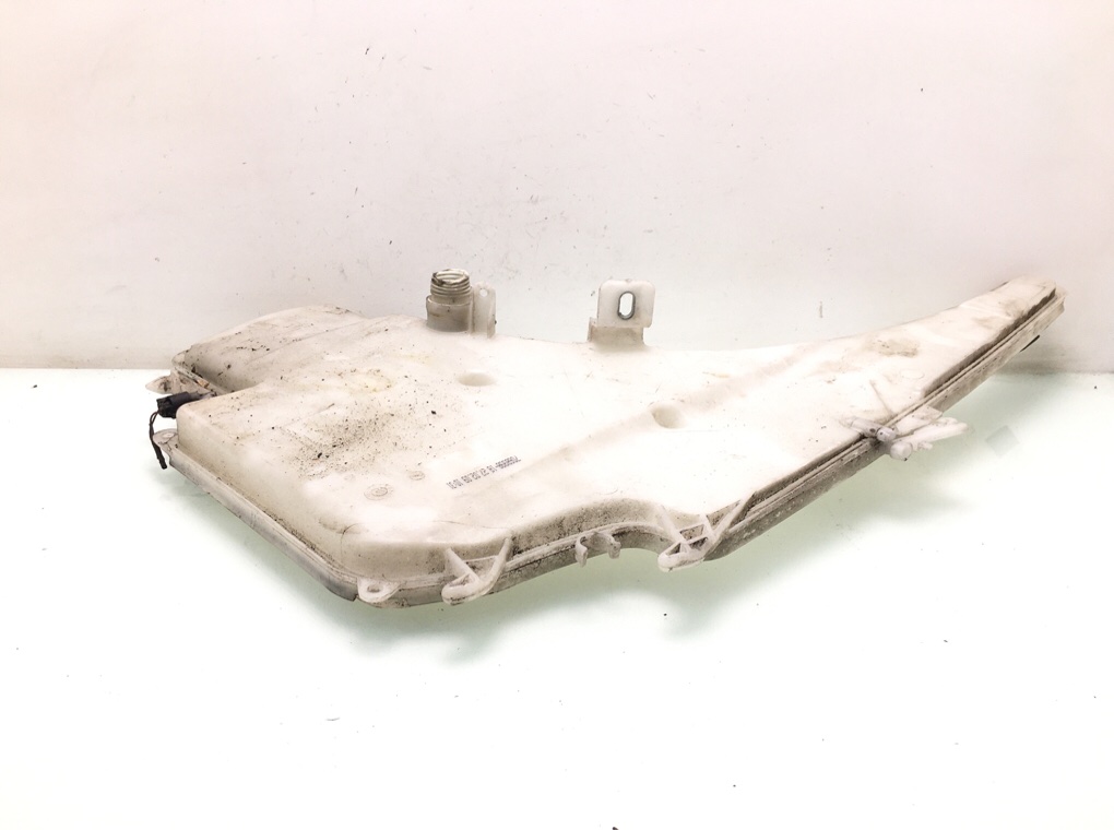 Бачок омывателя бу для BMW 3 E90/E91/E92/E93 2.0 i,  2009 г.