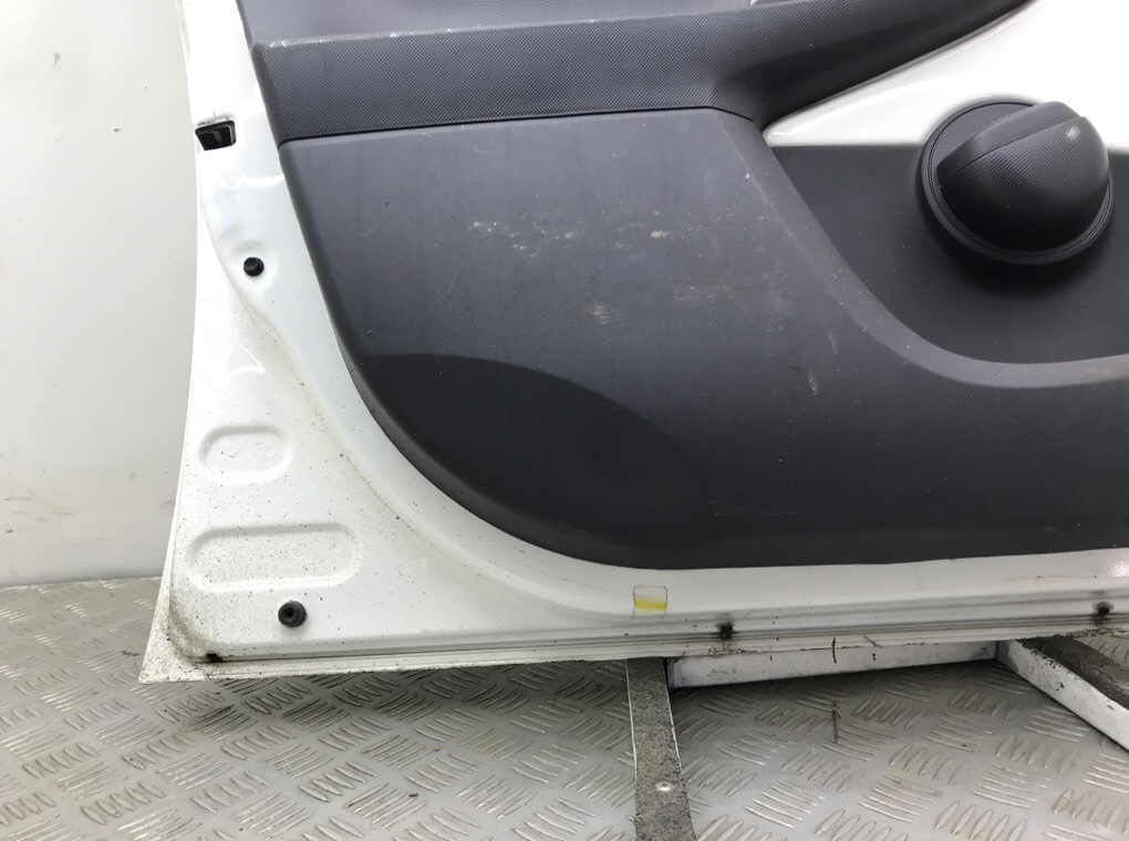 Дверь передняя левая бу для Toyota Aygo  1.0 i,  2013 г.