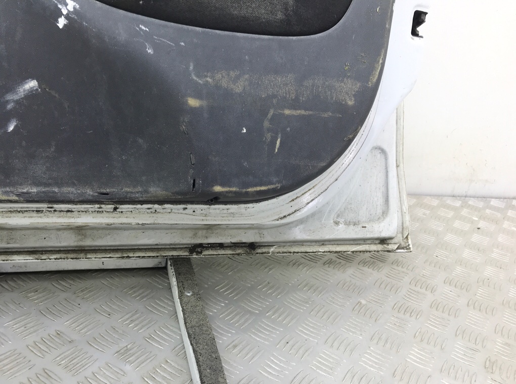 Дверь передняя правая бу для Opel Combo C 1.3 CDTi,  2007 г.