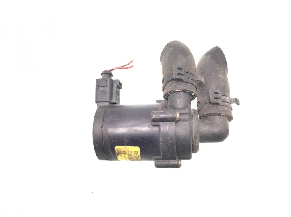 Насос антифриза дополнительный бу для Audi Q7 3.0 TDi, 2006 г.