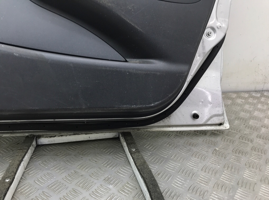 Дверь передняя правая бу для Suzuki Alto 1.0 i, 2014 г. Дверь передняя правая бу для Suzuki Alto 1.0 i, 2014 г.