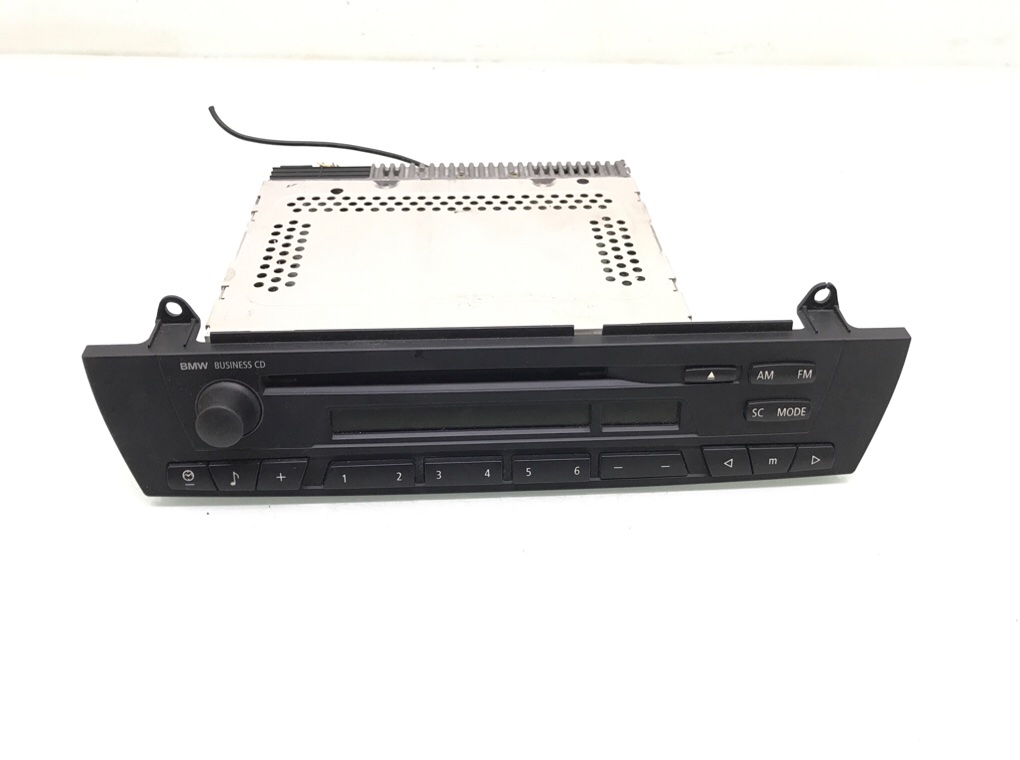Магнитола бу для BMW X3 E83 2.0 TD, 2009 г.