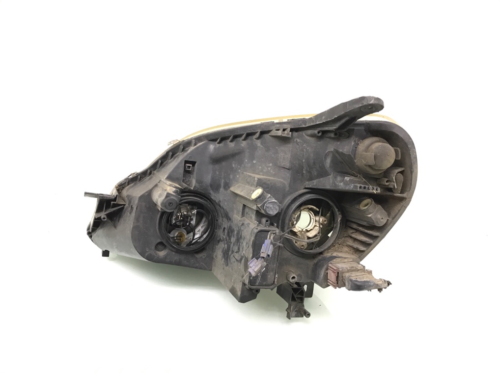 Фара правая бу для Opel Zafira B 1.8 i, 2006 г. Фара правая бу для Opel Zafira B 1.8 i, 2006 г.