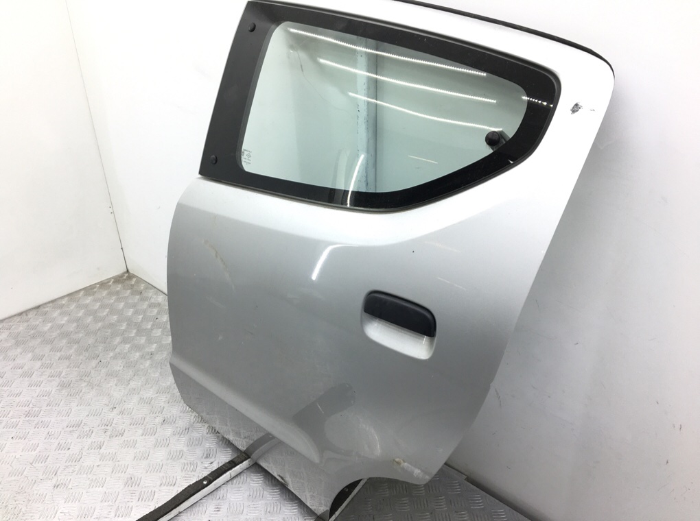 Дверь задняя левая бу для Suzuki Alto  1.0 i,  2014 г.
