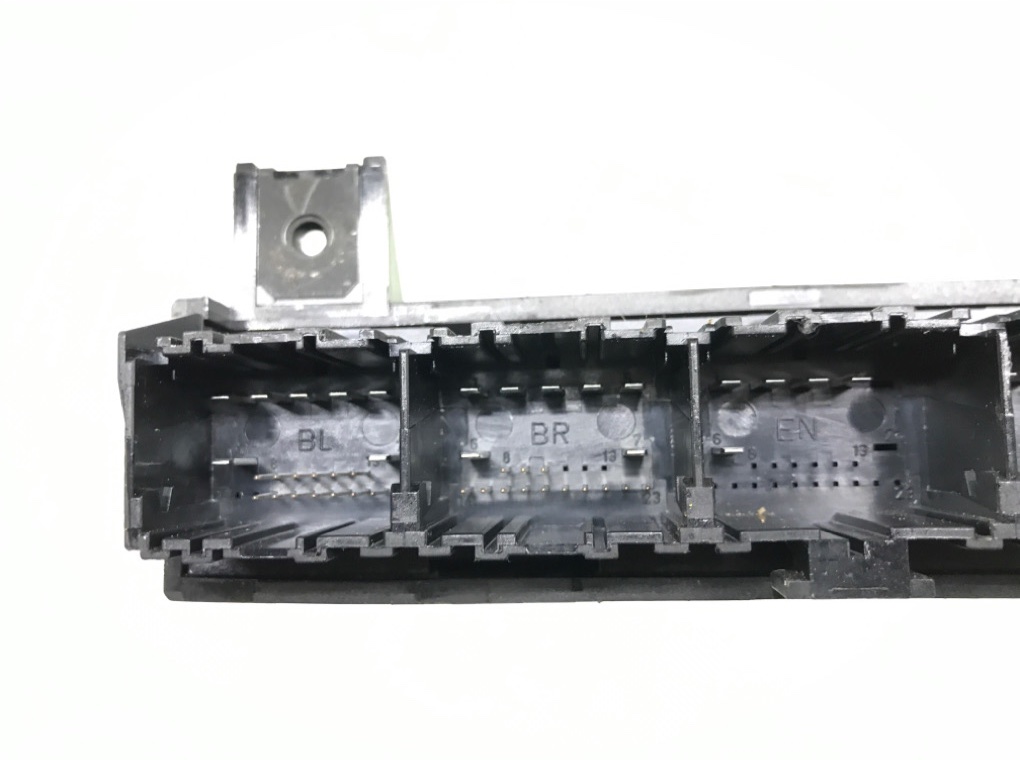 Блок комфорта бу для Ford Fiesta 5 1.3 i, 2007 г. Блок комфорта бу для Ford Fiesta 5 1.3 i, 2007 г.