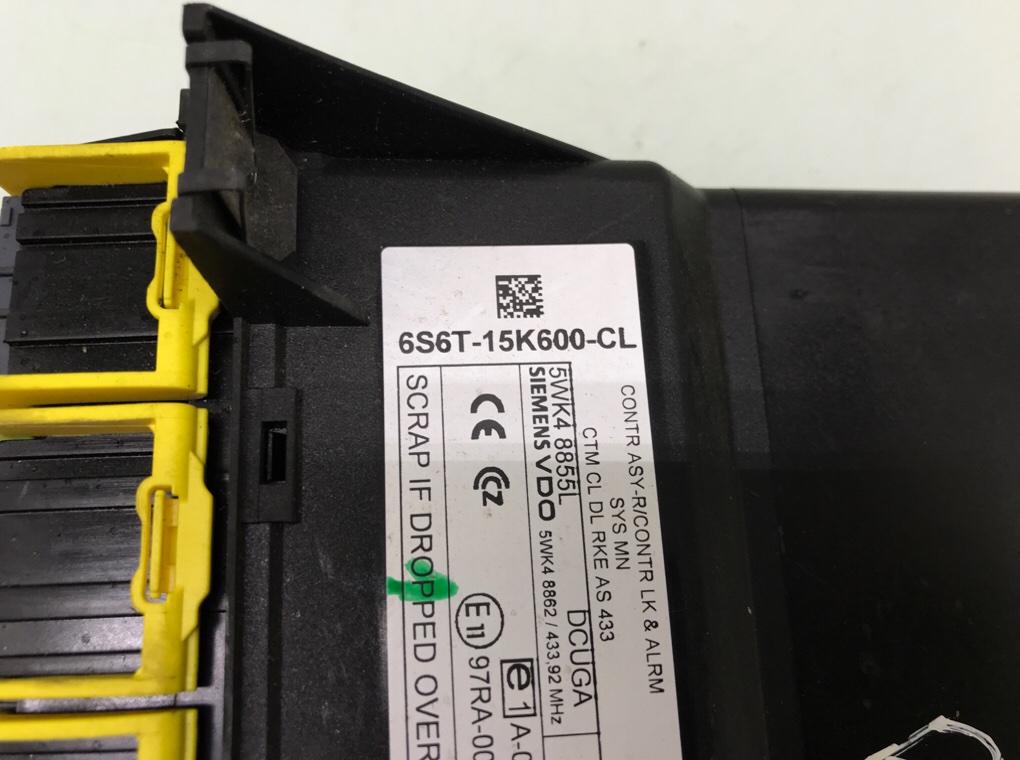 Блок комфорта бу для Ford Fiesta 5 1.3 i, 2007 г. Блок комфорта бу для Ford Fiesta 5 1.3 i, 2007 г.