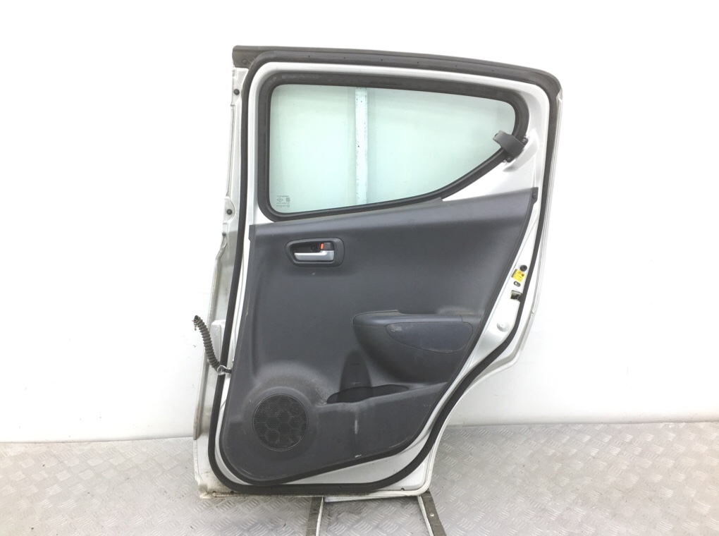 Дверь задняя правая бу для Suzuki Alto  1.0 i,  2014 г.