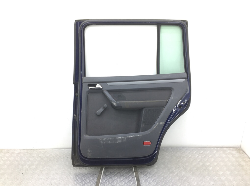 Дверь задняя правая бу для Volkswagen Touran  1.6 i,  2006 г.