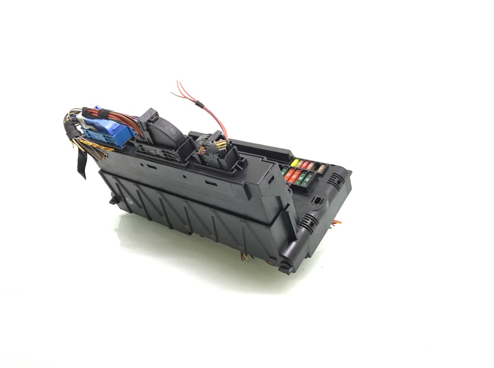 Блок предохранителей бу для BMW 5 F10/F11/GT F07 2.0 D,  2010 г.