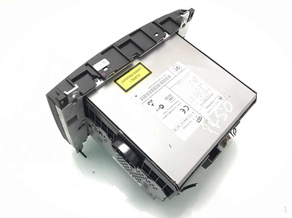 Магнитола бу для Mercedes B W245 2.0 CDi, 2009 г. Магнитола бу для Mercedes B W245 2.0 CDi, 2009 г.