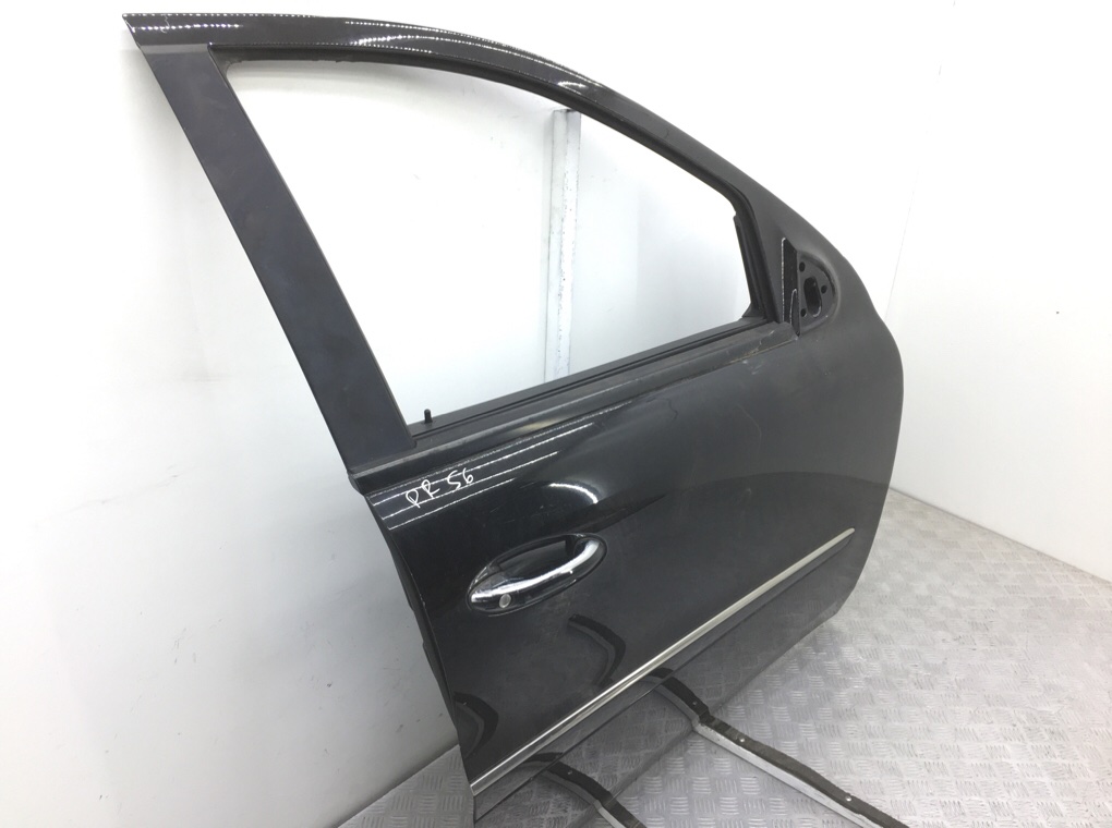 Дверь передняя правая бу для Mercedes ML W164 3.0 CDi,  2007 г.