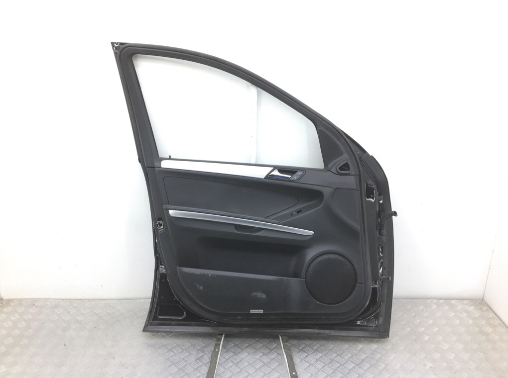Дверь передняя левая бу для Mercedes ML W164 3.0 CDi,  2007 г.