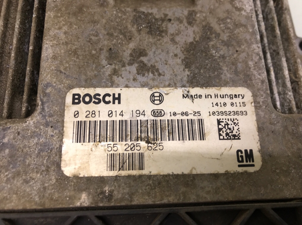 Блок управления двигателем бу для Opel Zafira B 1.9 CDTi,  2008 г.