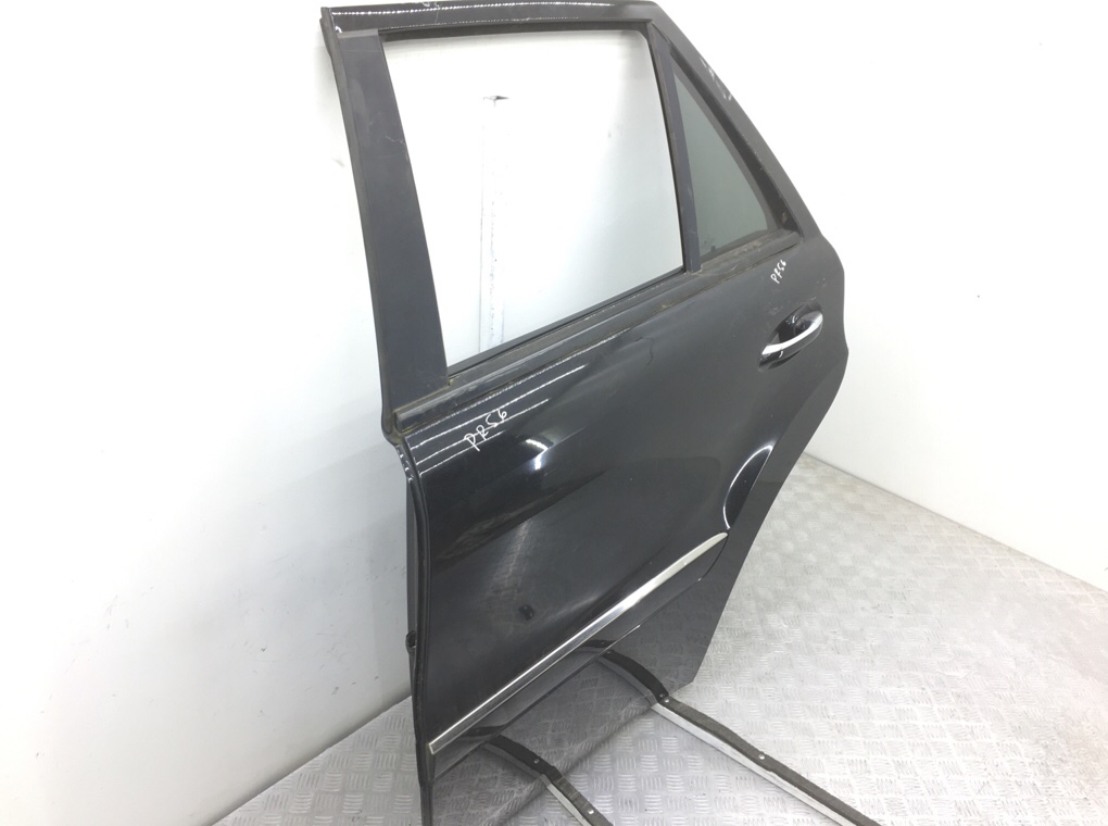 Дверь задняя левая бу для Mercedes ML W164 3.0 CDi,  2007 г.