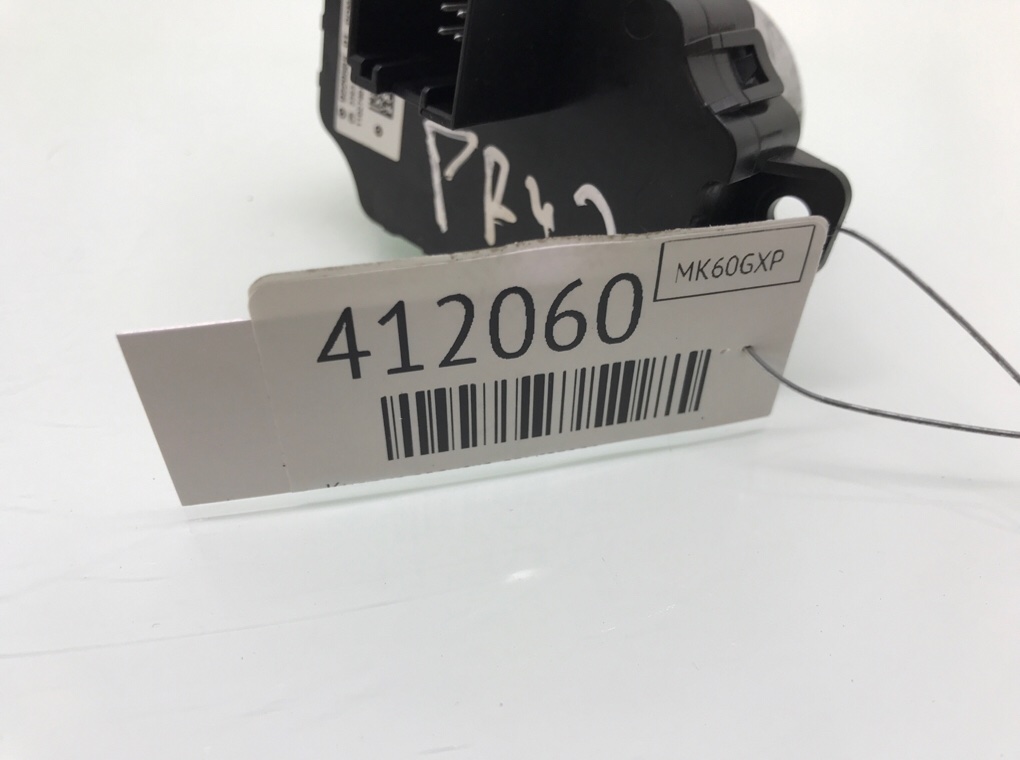 Кнопка запуска двигателя бу для BMW 5 F10/F11/GT F07 2.0 D, 2010 г. Кнопка запуска двигателя бу для BMW 5 F10/F11/GT F07 2.0 D, 2010 г.