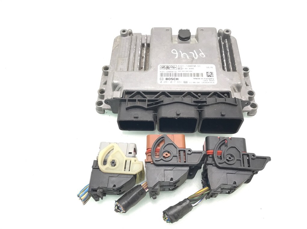 Блок управления двигателем бу для Ford Fiesta 6 1.4 TDCI, 2011 г.