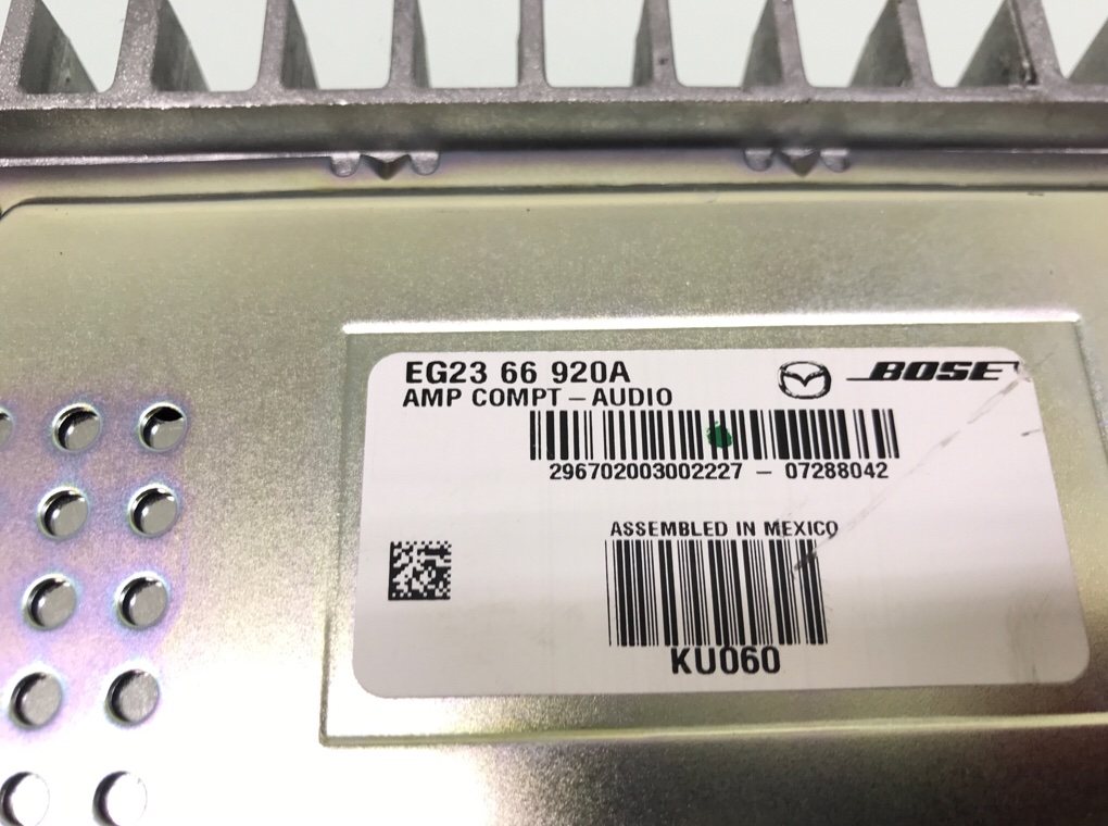 Усилитель музыкальный бу для Mazda CX-7  2.3 i,  2008 г.