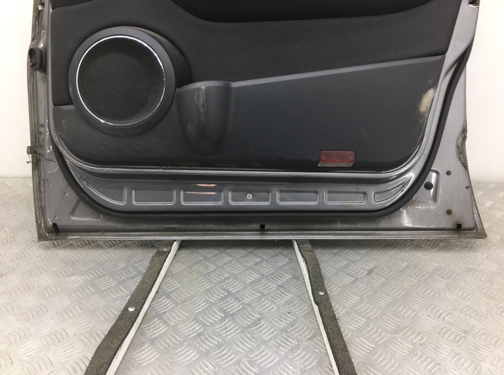Дверь передняя правая бу для Mercedes B W245 2.0 CDi,  2009 г.