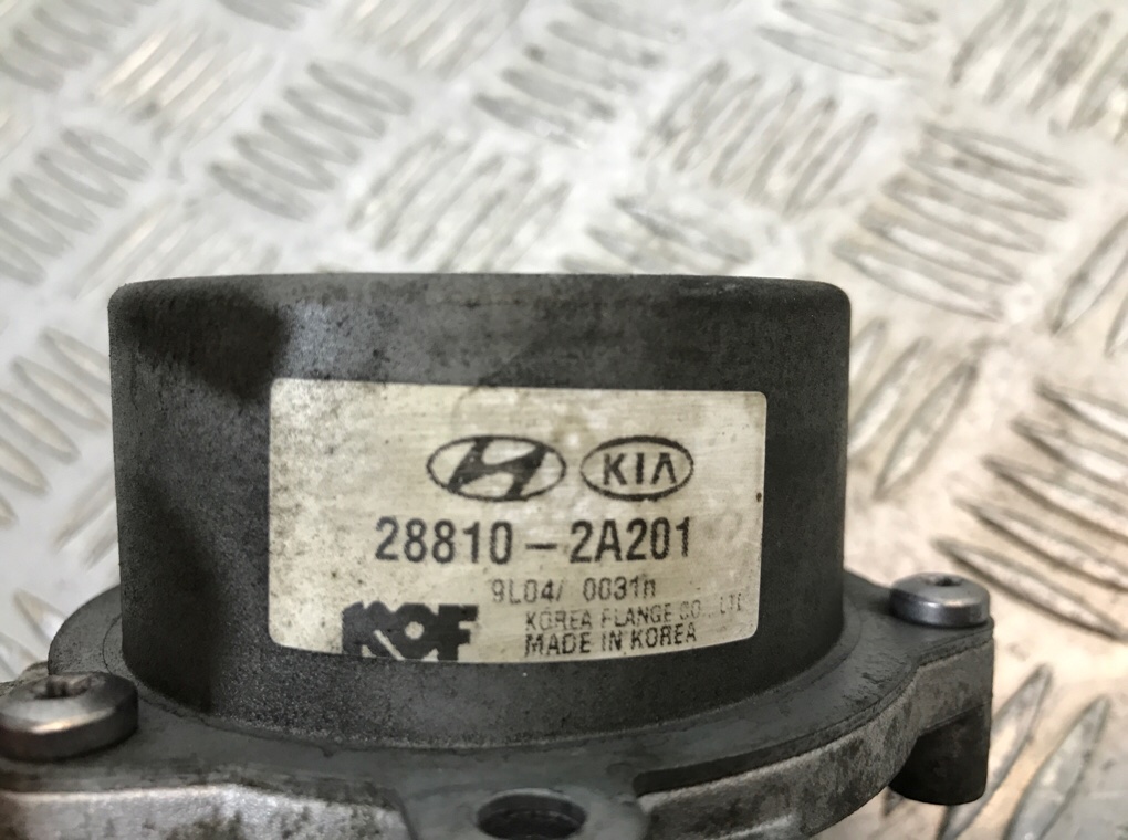 Насос вакуумный бу для Kia Rio  1.5 CRDi,  2010 г.