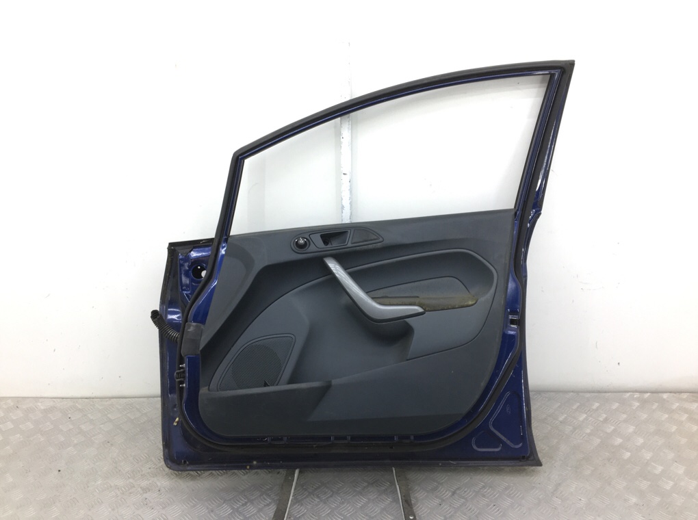 Дверь передняя правая бу для Ford Fiesta 6 1.4 TDCI, 2011 г. Дверь передняя правая бу для Ford Fiesta 6 1.4 TDCI, 2011 г.