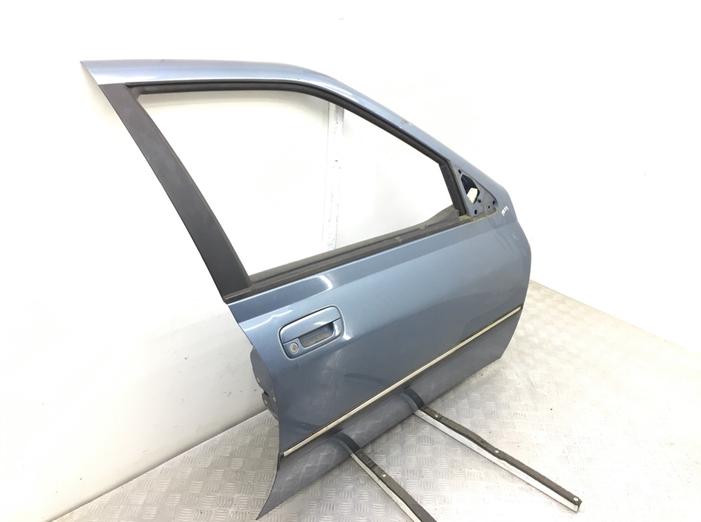 Дверь передняя правая бу для Peugeot 406  2.0 HDi,  2004 г.