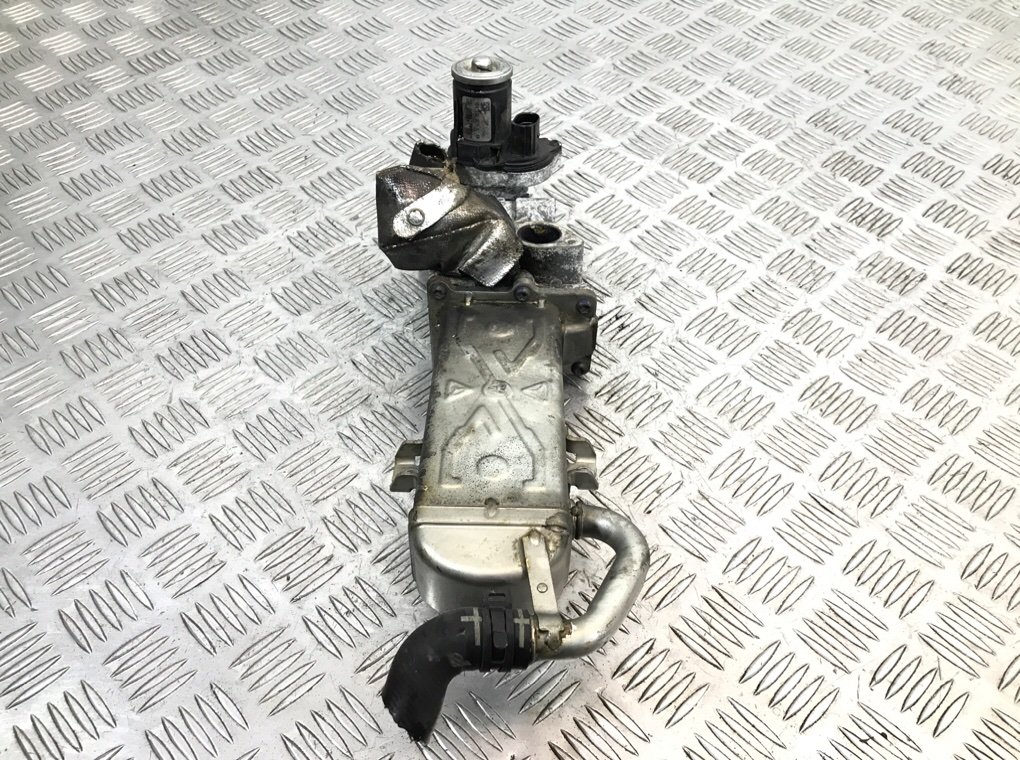 Клапан EGR бу для Volkswagen Passat B7 1.6 TDi,  2011 г.