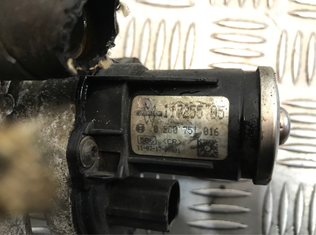 Клапан EGR бу для Volkswagen Passat B7 1.6 TDi,  2011 г.