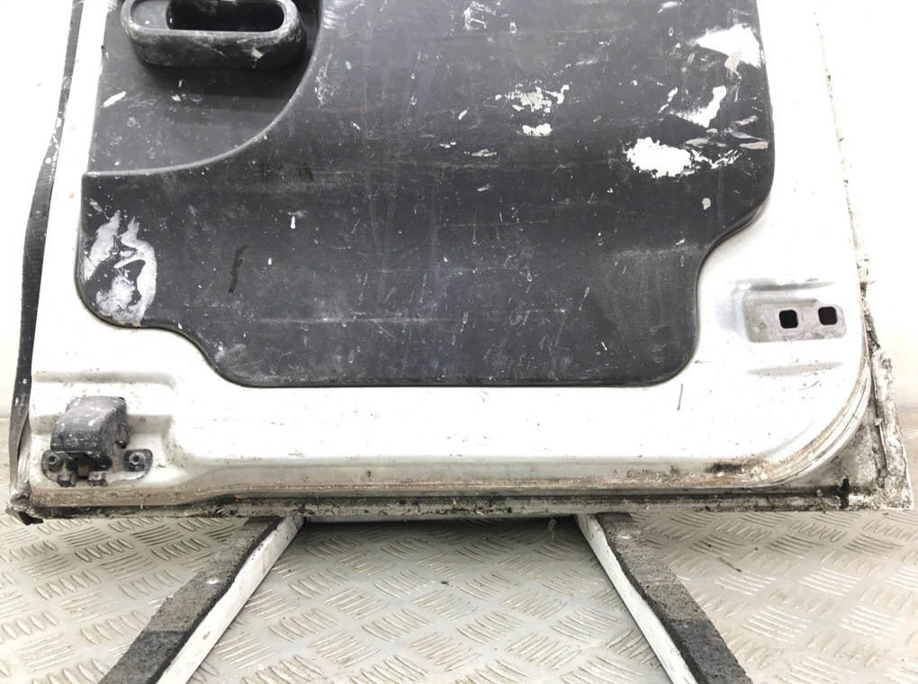 Дверь задняя распашная левая бу для Opel Combo C 1.3 CDTi,  2007 г.