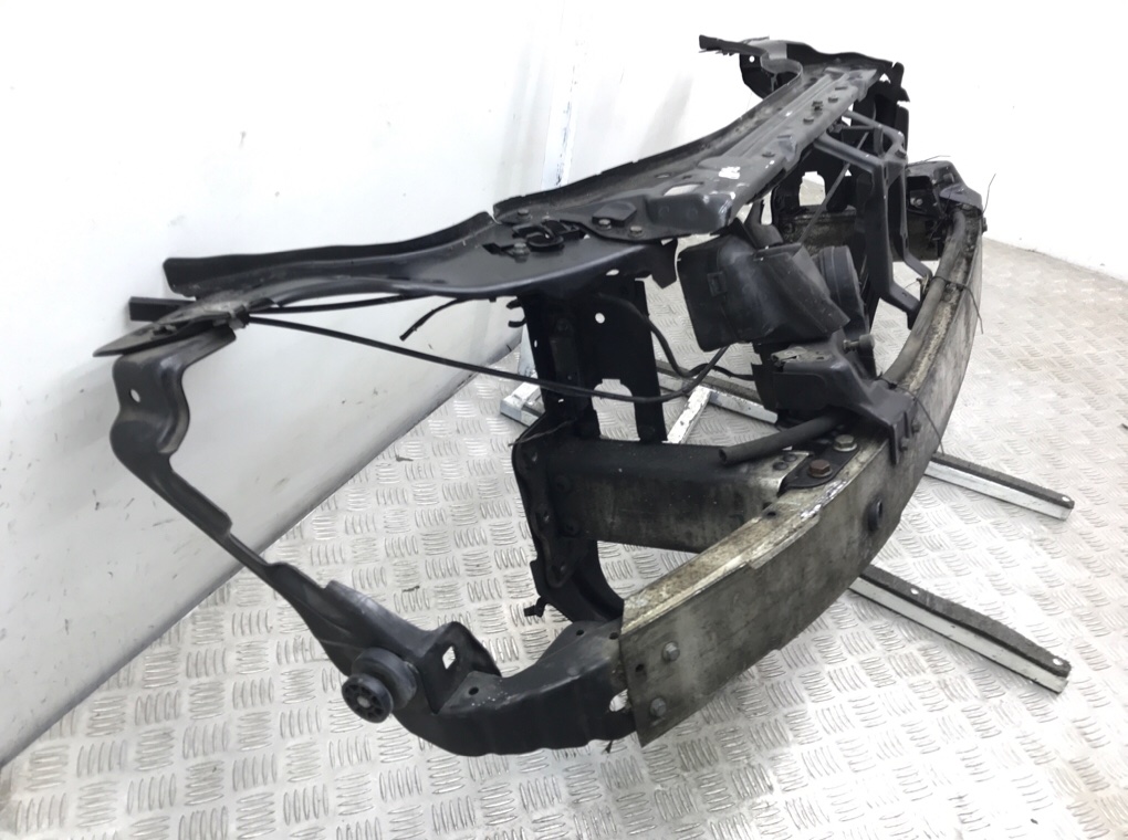 Панель передняя (телевизор) бу для Mercedes E W211 3.2 CDi, 2002 г. Панель передняя (телевизор) бу для Mercedes E W211 3.2 CDi, 2002 г.