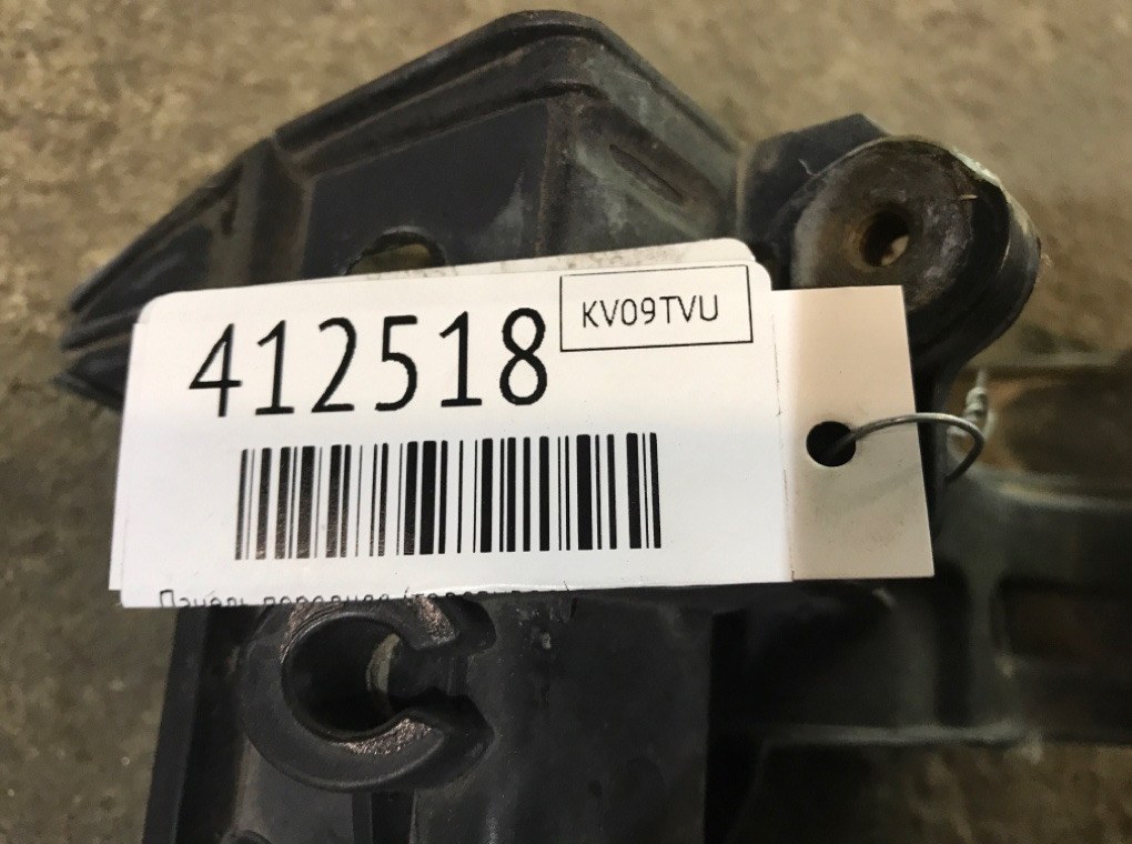Панель передняя (телевизор) бу для Mercedes A W169 1.5 i,  2009 г.